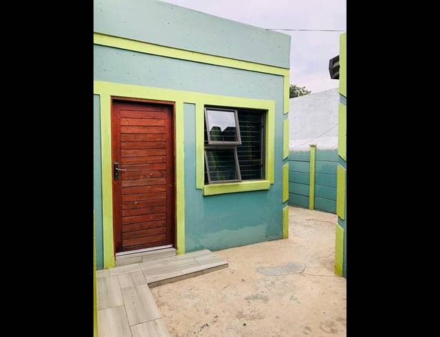 1 BEDROOM HOUSE FOR SALE IN MEADOWLANDS